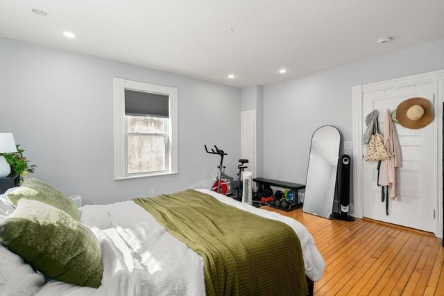 203 Winthrop Shore Dr 2, Winthrop, MA 02152