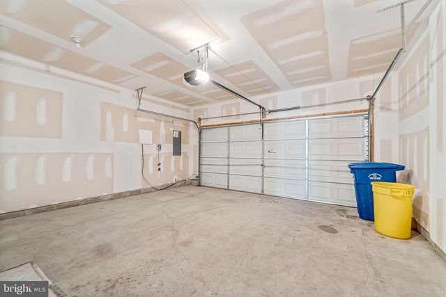 12 PENNINGTON CT, Delanco, NJ 08075