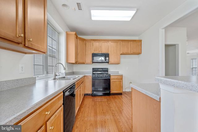 12 PENNINGTON CT, Delanco, NJ 08075