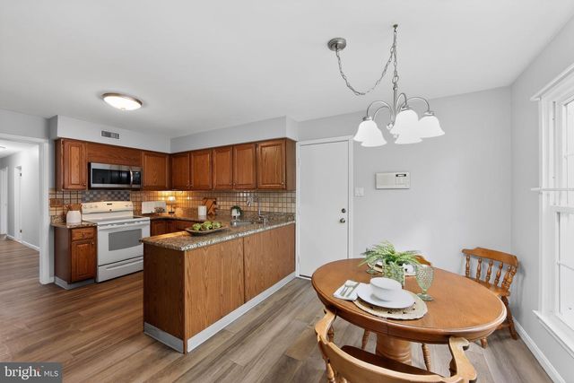 1200 HALIFAX CT, West Chester, PA 19382