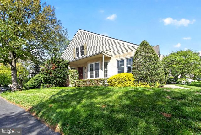 1200 HALIFAX CT, West Chester, PA 19382