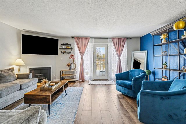 233 Fieldcrest Street, Ann Arbor, MI 48103