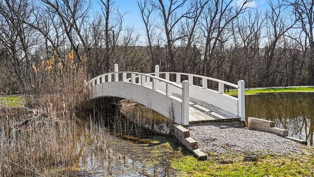 233 Fieldcrest Street, Ann Arbor, MI 48103