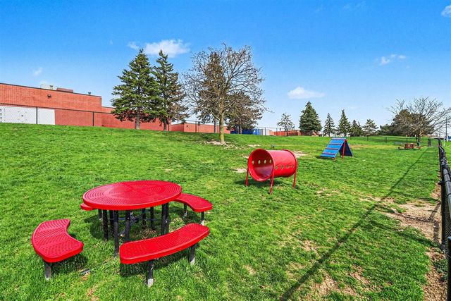 233 Fieldcrest Street, Ann Arbor, MI 48103