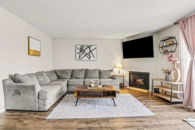 233 Fieldcrest Street, Ann Arbor, MI 48103