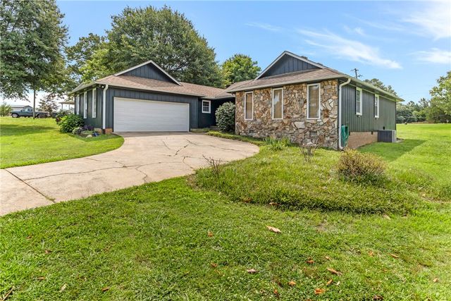 234 Country Glen, Piedmont, SC 29673