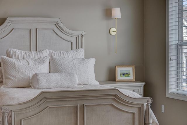 15647 Eaglewood Lane 1502, Apple Valley, MN 55124