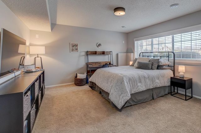 15647 Eaglewood Lane 1502, Apple Valley, MN 55124