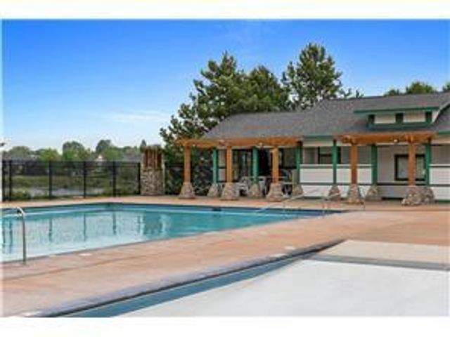 15647 Eaglewood Lane 1502, Apple Valley, MN 55124