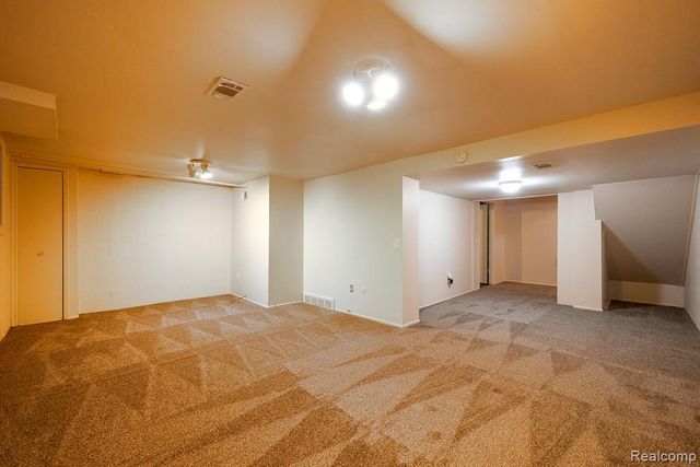 21642 Hidden Rivers Drive, Southfield, MI 48075