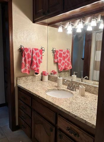 1414 E Wilshire Boulevard, Oklahoma City, OK 73111