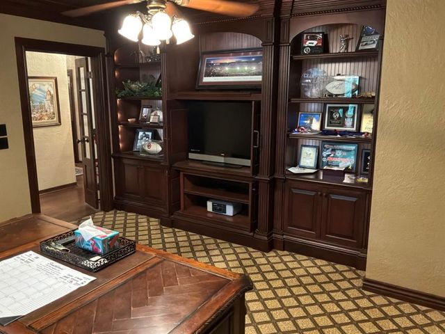 1414 E Wilshire Boulevard, Oklahoma City, OK 73111