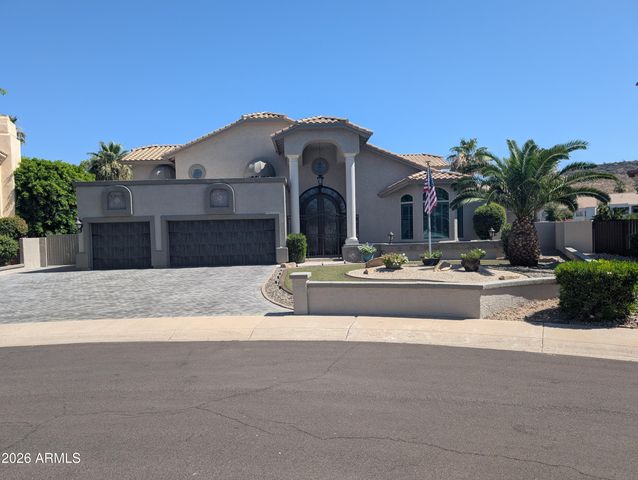 5866 W DEL LAGO Circle, Glendale, AZ 85308