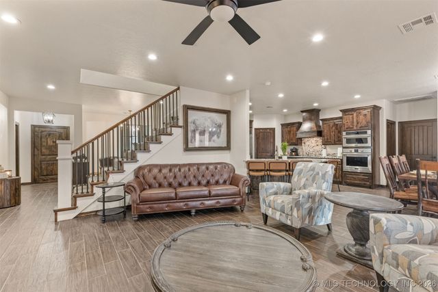 1113 Elizabeth Drive, Checotah, OK 74426