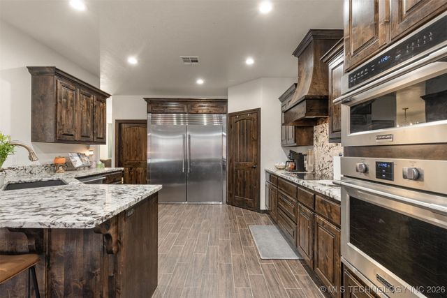 1113 Elizabeth Drive, Checotah, OK 74426