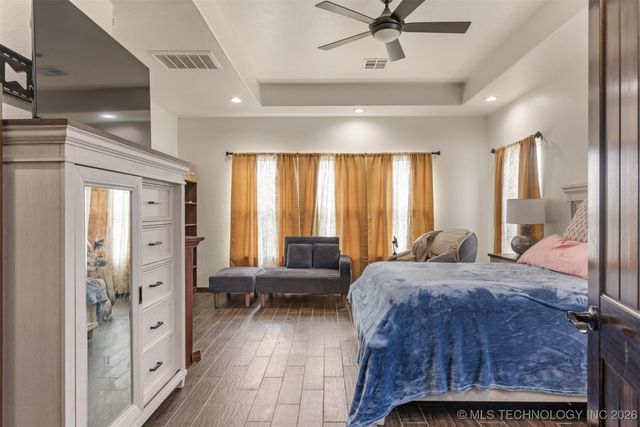 1113 Elizabeth Drive, Checotah, OK 74426