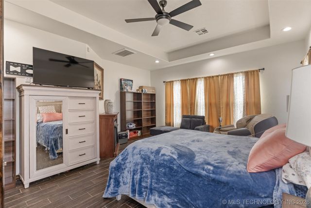 1113 Elizabeth Drive, Checotah, OK 74426