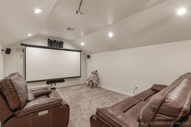 1113 Elizabeth Drive, Checotah, OK 74426