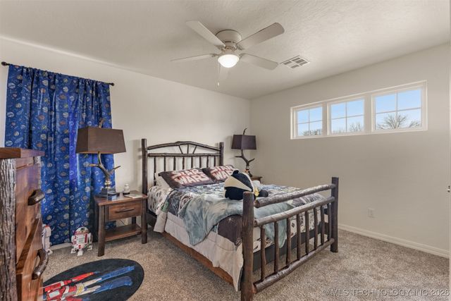 1113 Elizabeth Drive, Checotah, OK 74426