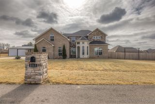 1113 Elizabeth Drive, Checotah, OK 74426