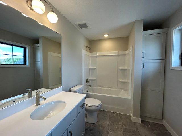 3189 Winfield Way SW, Prior Lake, MN 55372