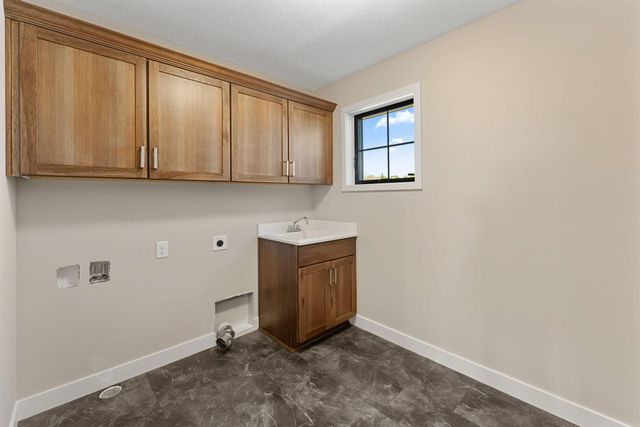 3189 Winfield Way SW, Prior Lake, MN 55372