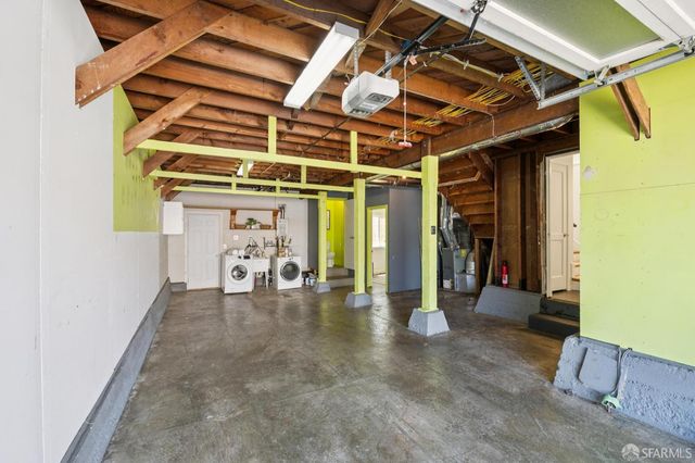 1571 Van Dyke Avenue, San Francisco, CA 94124