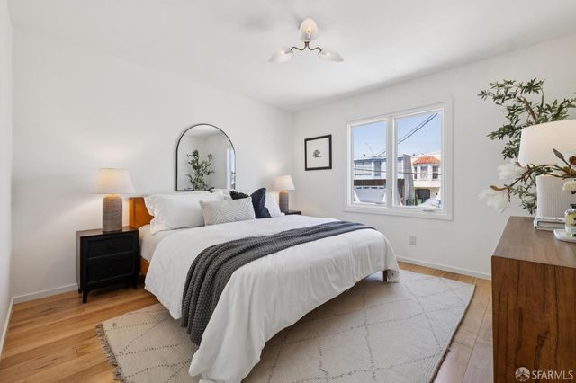 1571 Van Dyke Avenue, San Francisco, CA 94124