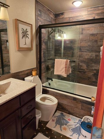 516 FOX RUN CT, Rapid City, SD 57701