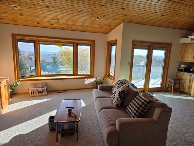 516 FOX RUN CT, Rapid City, SD 57701