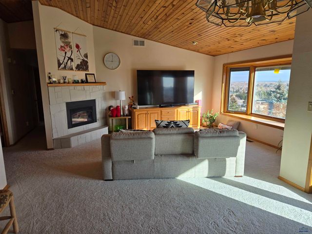 516 FOX RUN CT, Rapid City, SD 57701