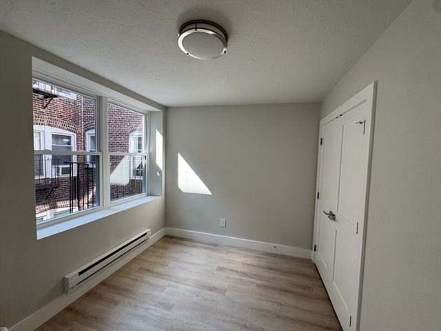 168 Cottage St 302, Boston, MA 02128
