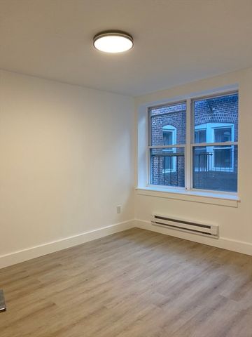 168 Cottage St 302, Boston, MA 02128