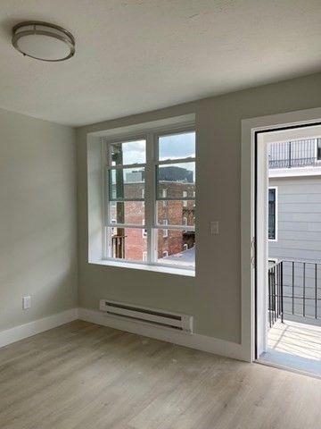 168 Cottage St 302, Boston, MA 02128