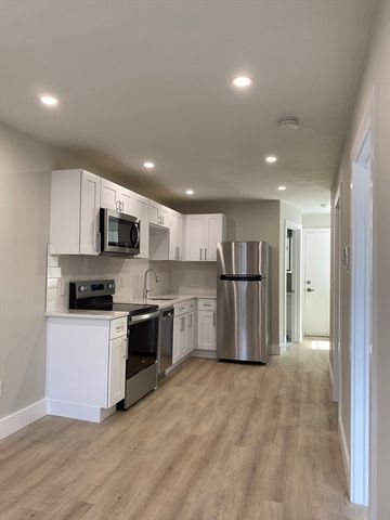 168 Cottage St 302, Boston, MA 02128