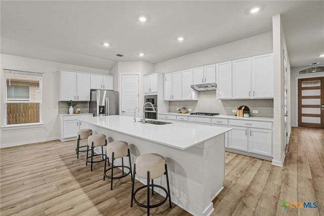 421 Abruzzi Street, Leander, TX 78641