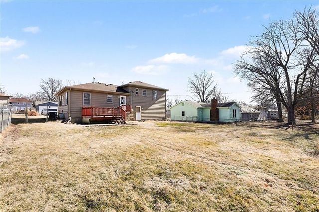 8704 Kentucky Avenue, Raytown, MO 64138