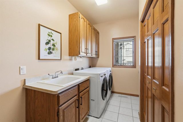 1237 Mockingbird Lane, Sun Prairie, WI 53590