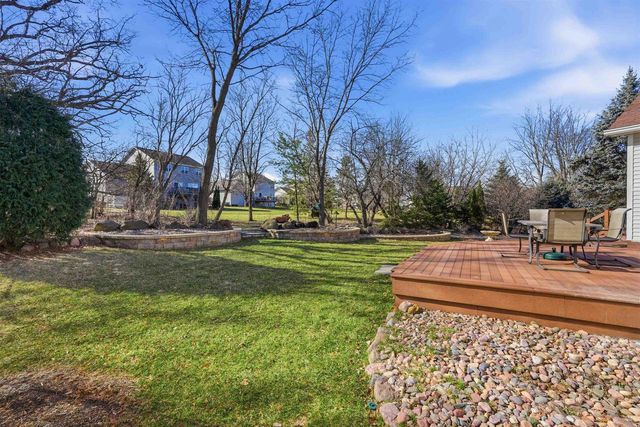 1237 Mockingbird Lane, Sun Prairie, WI 53590