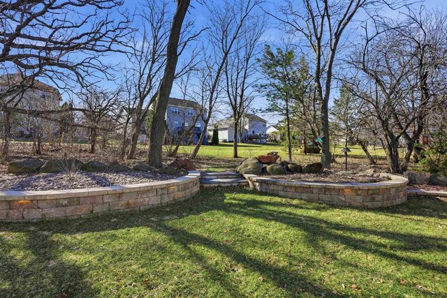 1237 Mockingbird Lane, Sun Prairie, WI 53590