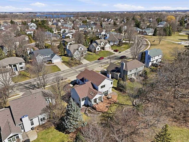 1237 Mockingbird Lane, Sun Prairie, WI 53590