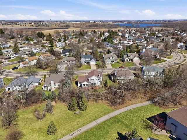 1237 Mockingbird Lane, Sun Prairie, WI 53590