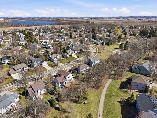 1237 Mockingbird Lane, Sun Prairie, WI 53590