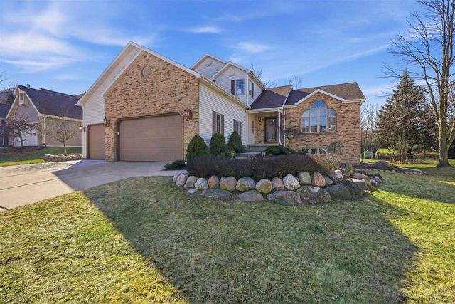 1237 Mockingbird Lane, Sun Prairie, WI 53590
