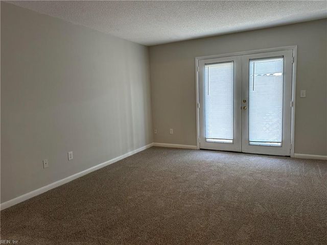 2142 Pier Pointe PL, Virginia Beach, VA 23455