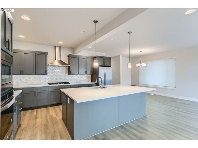 4277 Se REED Dr, Hillsboro, OR 97123