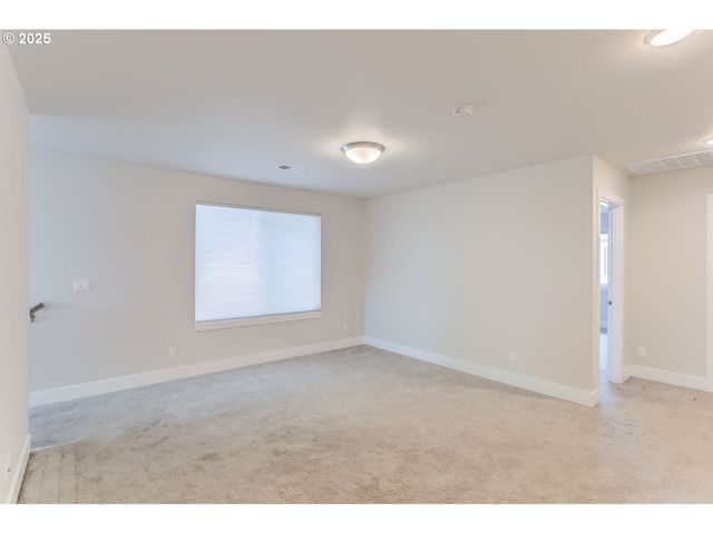 4277 Se REED Dr, Hillsboro, OR 97123
