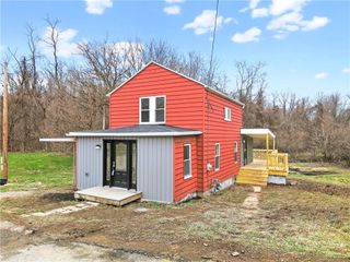 209 Frick St (aka 300 Crawford Ave), Luzerne Twp, PA 15444