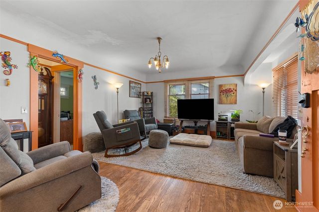 1407 Thurston Avenue NE, Olympia, WA 98506