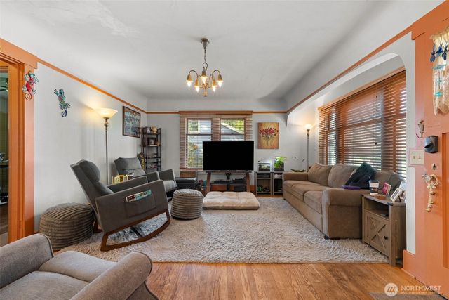 1407 Thurston Avenue NE, Olympia, WA 98506